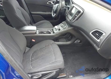 2015 Chrysler 200 Limited z USA, uszkodzony, nr VIN 1C3CCCAB8FN679070